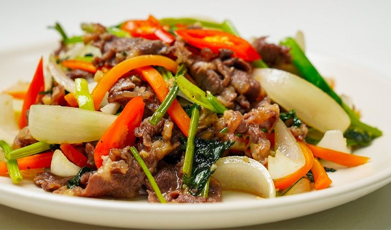 Thịt Bò Xào Gì Ngon? Những Món Ăn Ngon Từ Thịt Bò Xào Bạn Nên Thử
