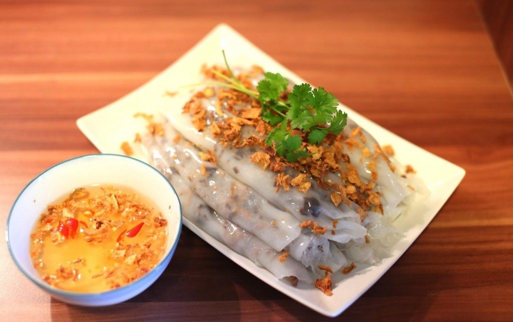 Top 10 hàng bánh cuốn nóng ngon nhất Sài Gòn