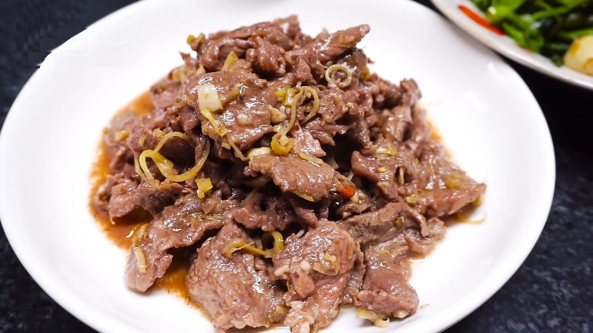 Thịt Bò Xào Gì Ngon? - Xào Sả Ớt