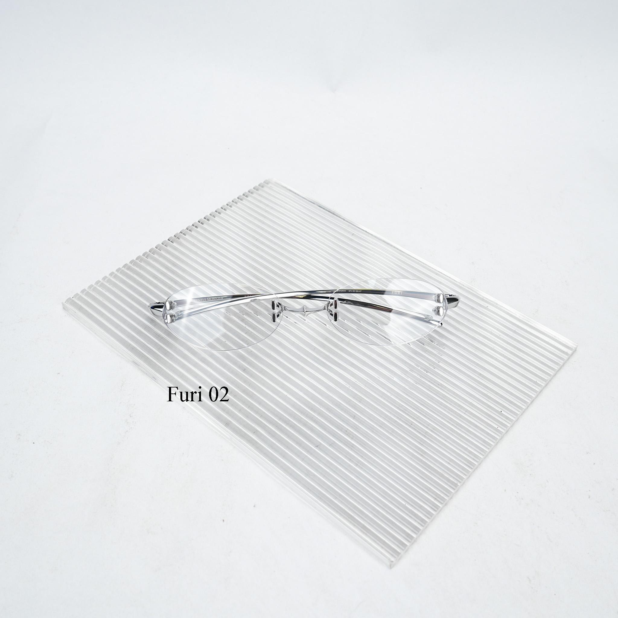 kính chữ v nam — authenticshop.vn