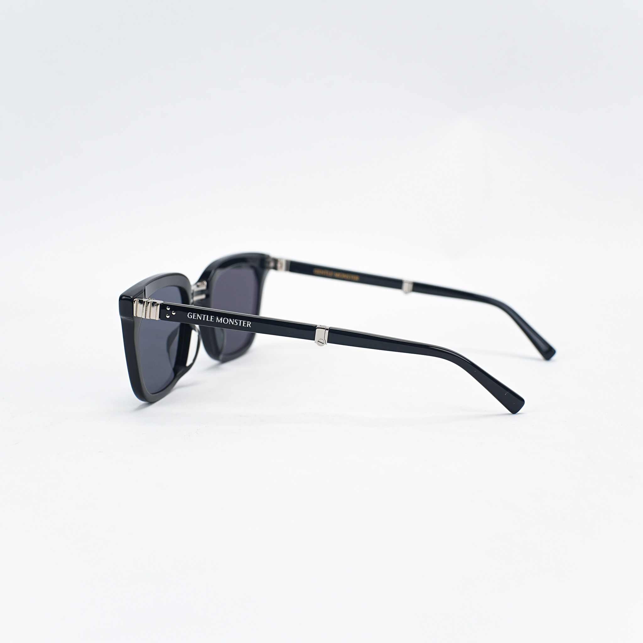 matiny 01 — authenticshop.vn