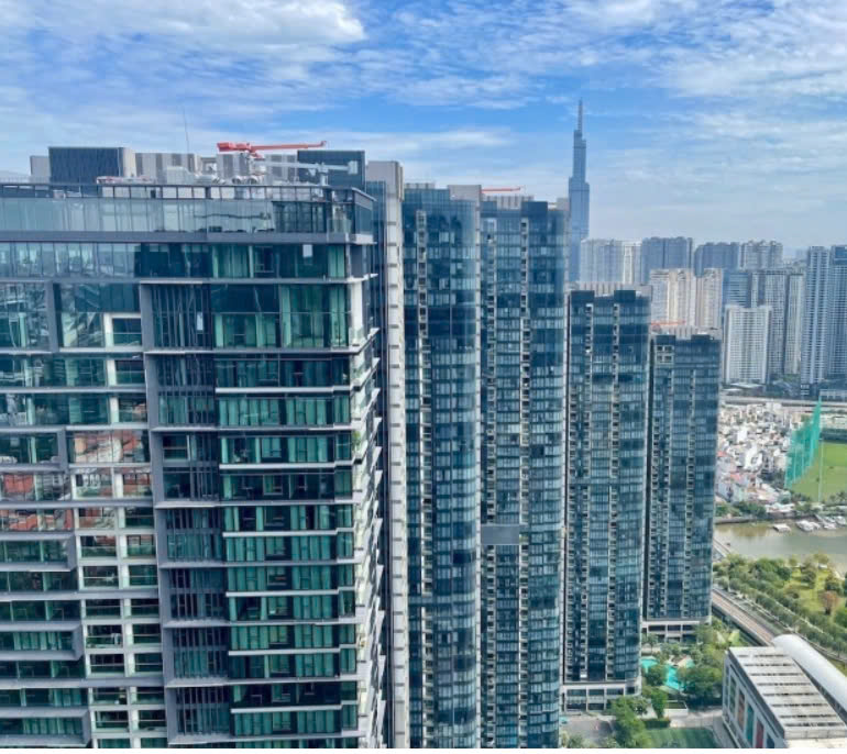 Cấm cho thuê căn hộ ngắn hạn tại TPHCM: Cư dân vỗ tay, chủ nhà lo 