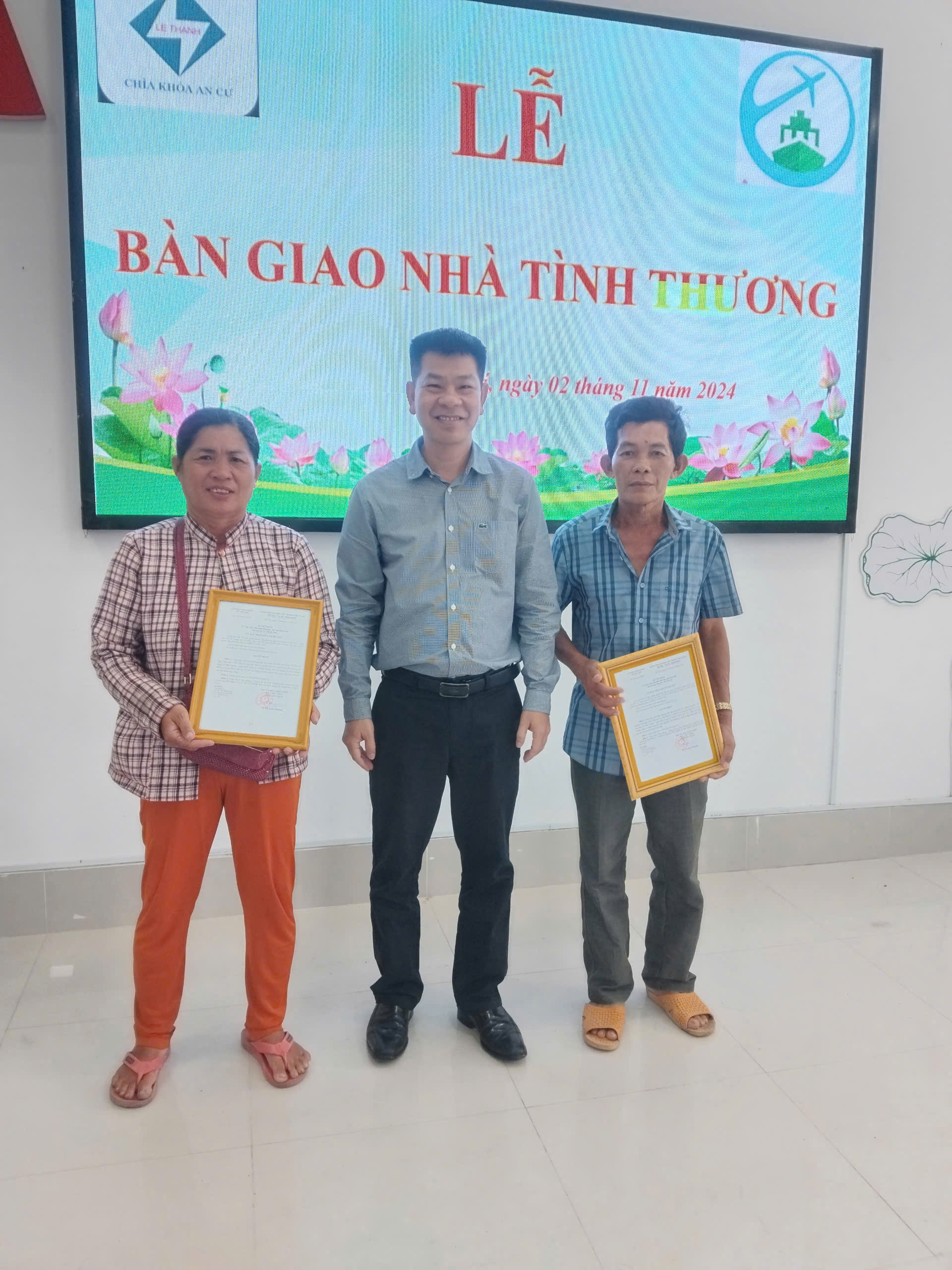 LỄ BÀN GIAO 2 NHÀ TÌNH THƯƠNG TẠI ĐỒNG THÁP