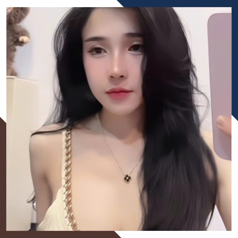 Cách giúp nàng đẹp dịu dàng cùng dây chuyền vàng cỏ 4 lá