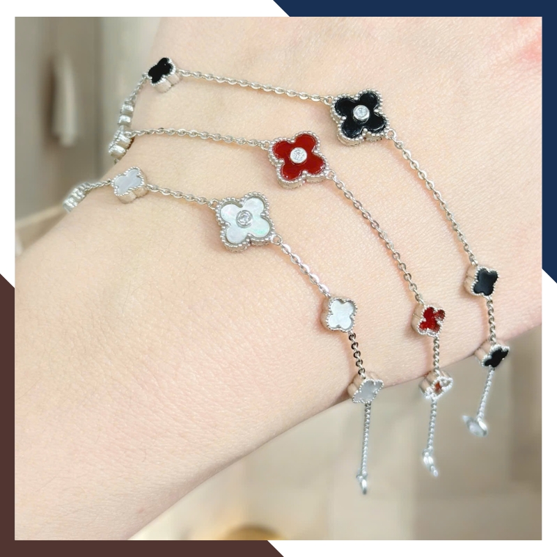 Lắc tay cỏ 4 lá vàng trắng và những câu chuyện thú vị xoay quanh nó