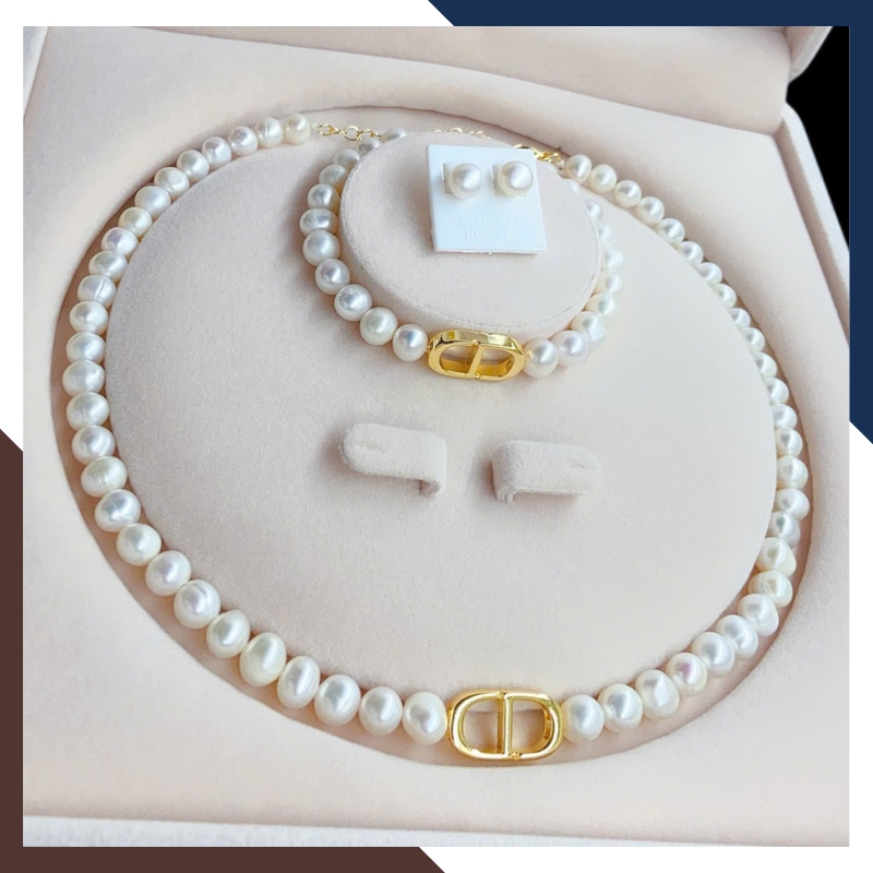 Vòng cổ ngọc trai Dior - món trang sức “must-have” của quý cô