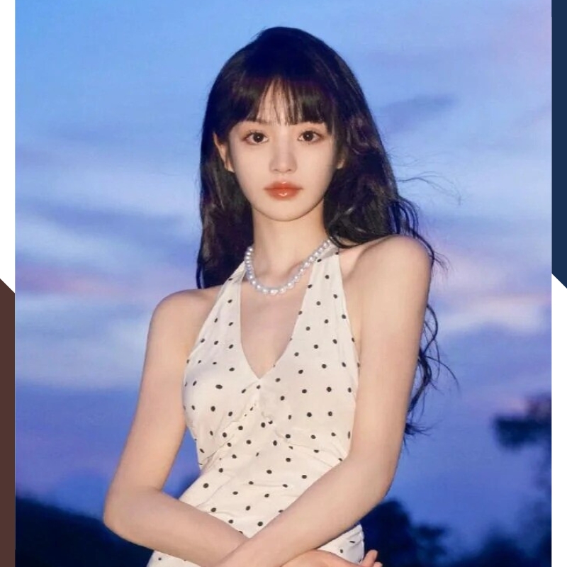 Phối vòng cổ ngọc trai với đầm