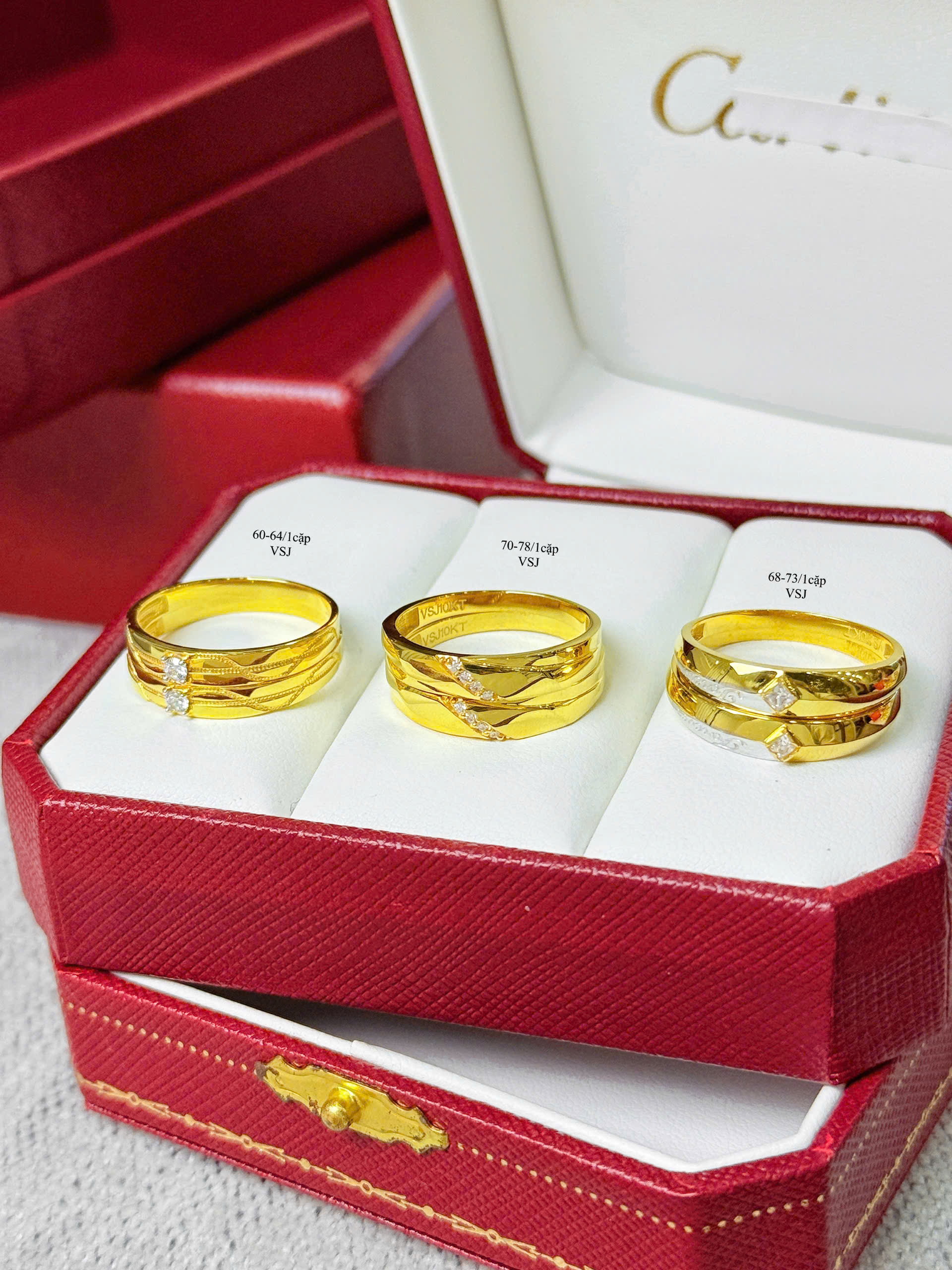 Nhẫn cặp vàng