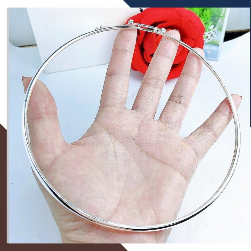 Tỏa sáng với kiềng bạc đeo cổ mặc áo dài
