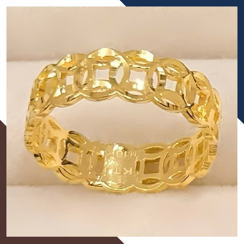 Nhẫn kim tiền dáng trơn phù hợp người ưu tiên sử dụng hằng ngày