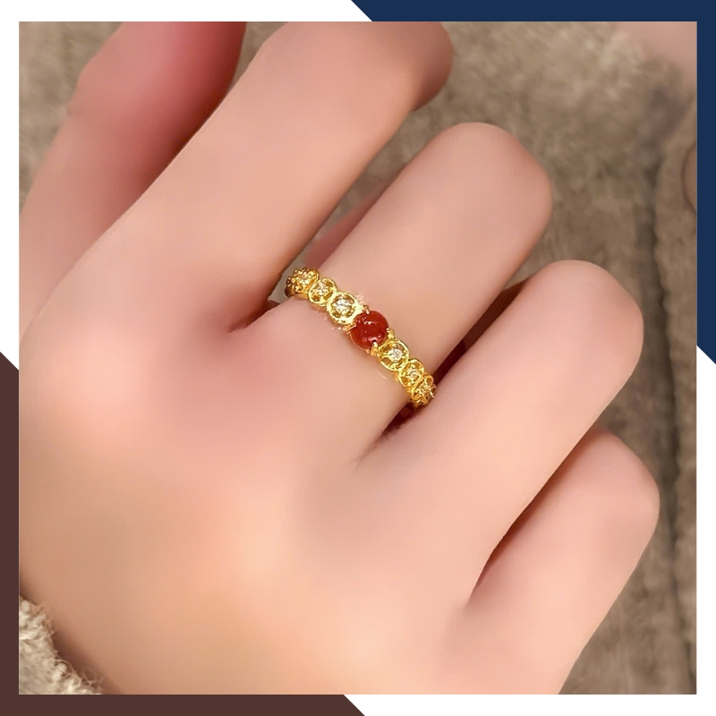 Trải nghiệm đeo thực tế nhẫn kim tiền vàng nữ NVNU437