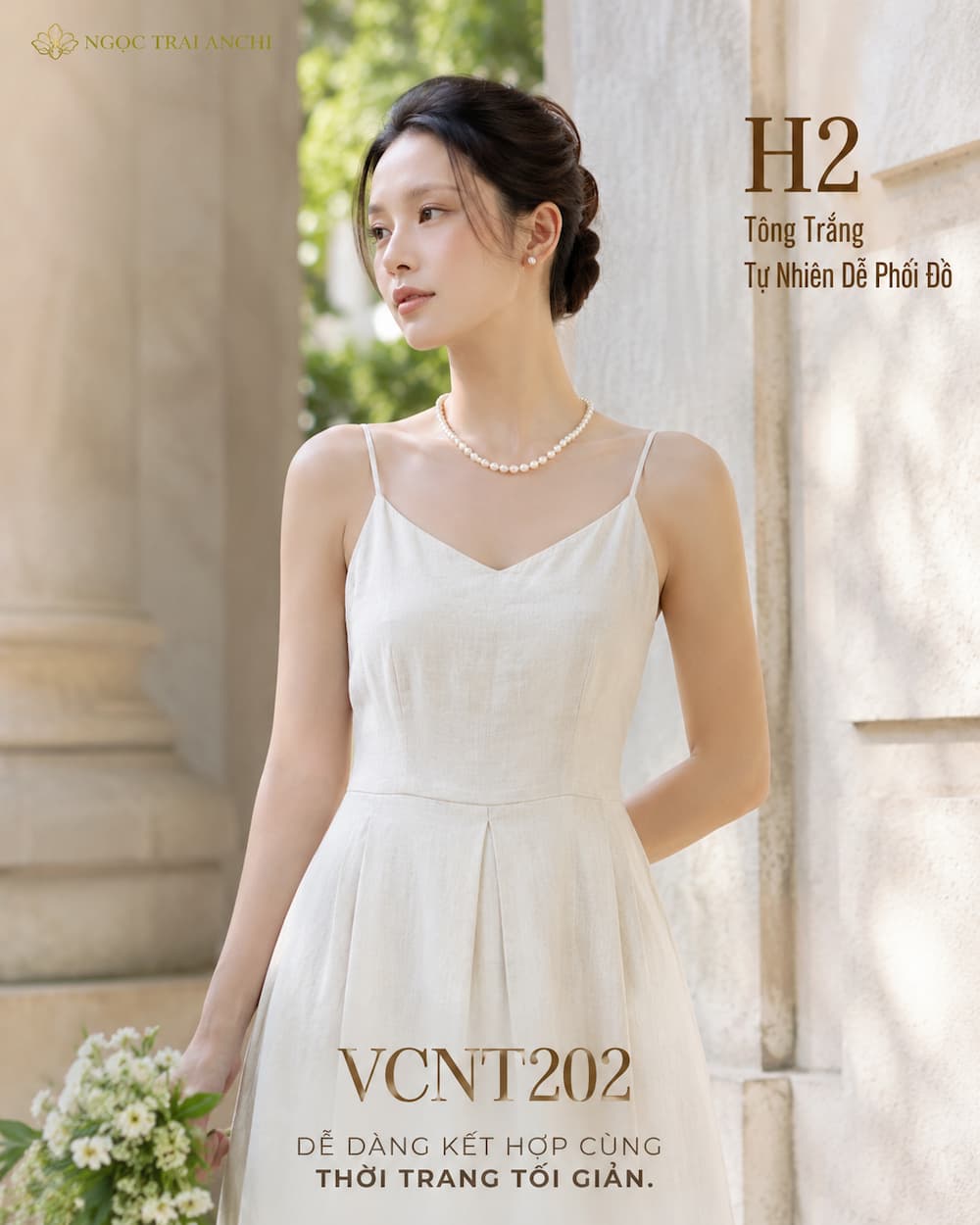 Vòng Cổ Ngọc Trai VCNT202 phối cùng váy linen phong cách tối giản