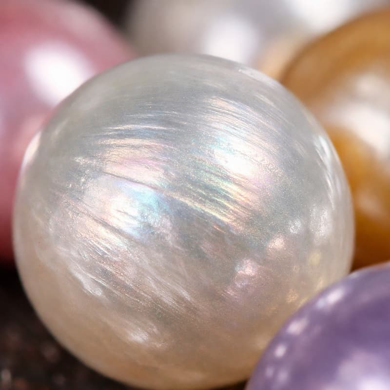 Ánh xà cừ nhiều lớp của ngọc trai nước ngọt trong BTSNT10