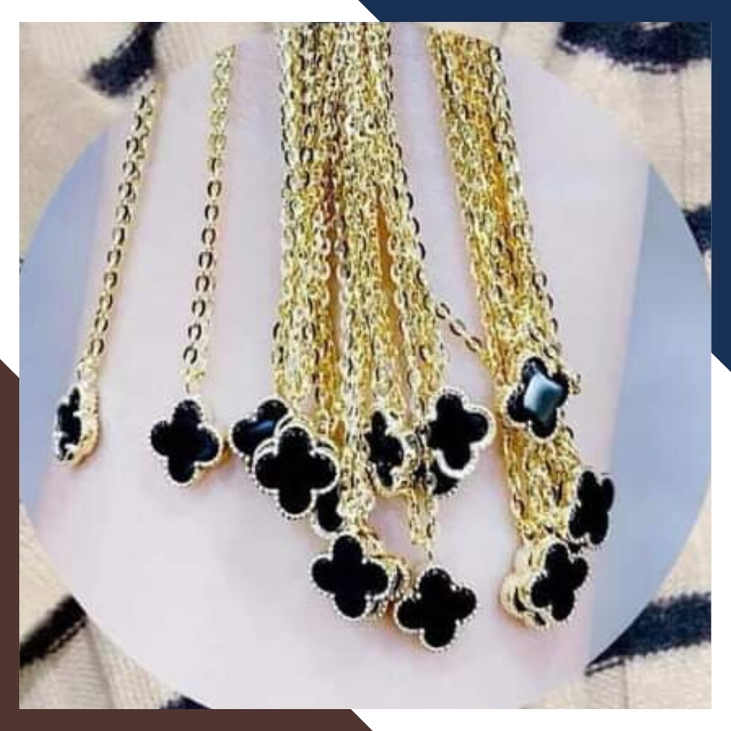 Bộ trang sức vàng cỏ 4 lá đen, gồm dây chuyền và bông tai bằng vàng korea 10k mã D70B52