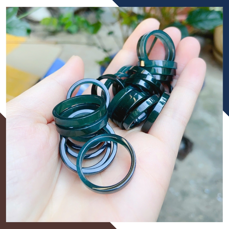 Nhẫn Lam Ngọc Tự Nhiên A+ Bọc Hoa Sen Vàng 10K – NPT53