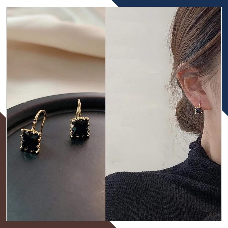 Bông tai vàng tây 10k đính đá vuông màu đen dáng móc câu trẻ trung cho nữ, mã TL21