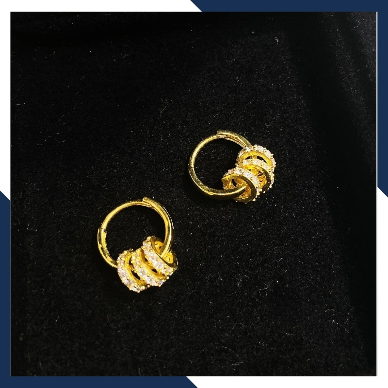 Bông tai vàng tròn trơn mix 3 vòng tròn nạm đá, hoa tai vàng tây 10k trẻ trung cho nam nữ, mã 1765TL59