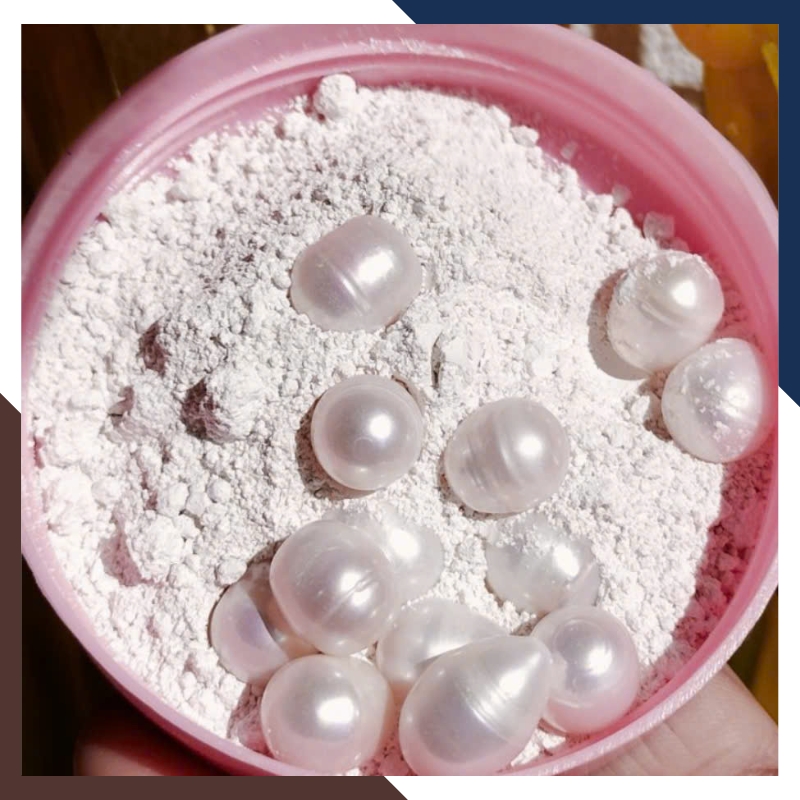 Bột ngọc trai có thể giúp làm mờ những vết thâm nám, tăng độ đàn hồi cho da và tạo ra vẻ ngoài trẻ trung