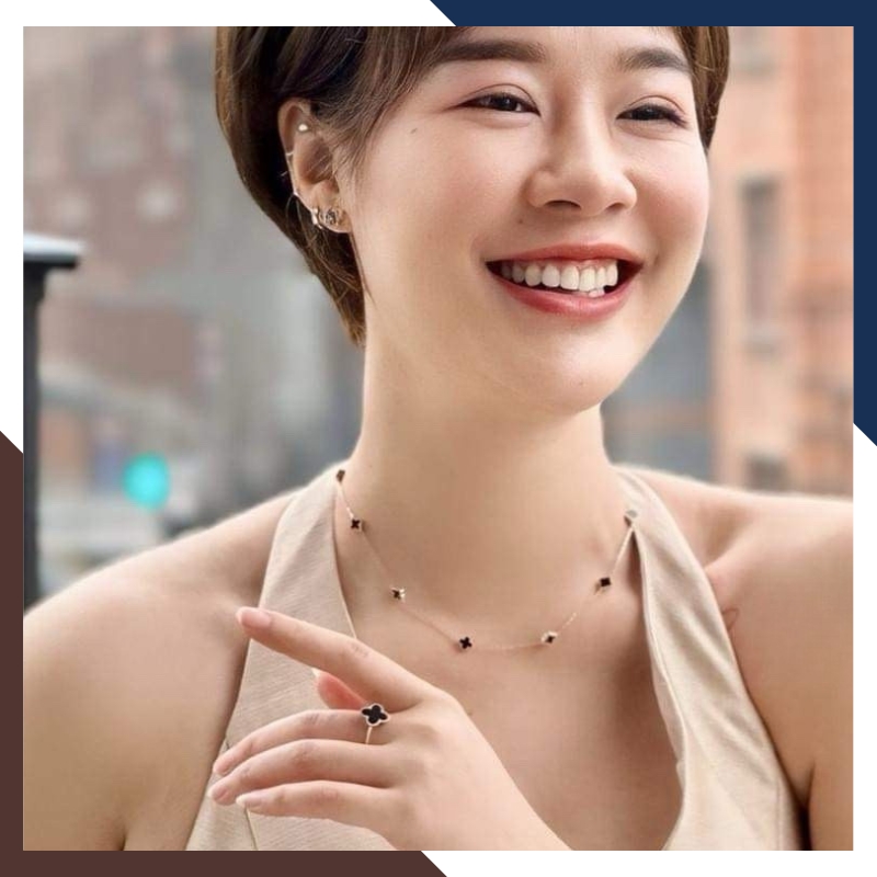 Dây Chuyền Vàng Cỏ 4 Lá Korea Màu Đen Cho Nữ DCVN181