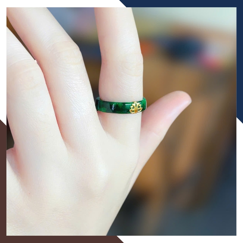 Nhẫn Cẩm Thạch Bản Mảnh 3–4mm Viền Sen Mini 10K – NPT55