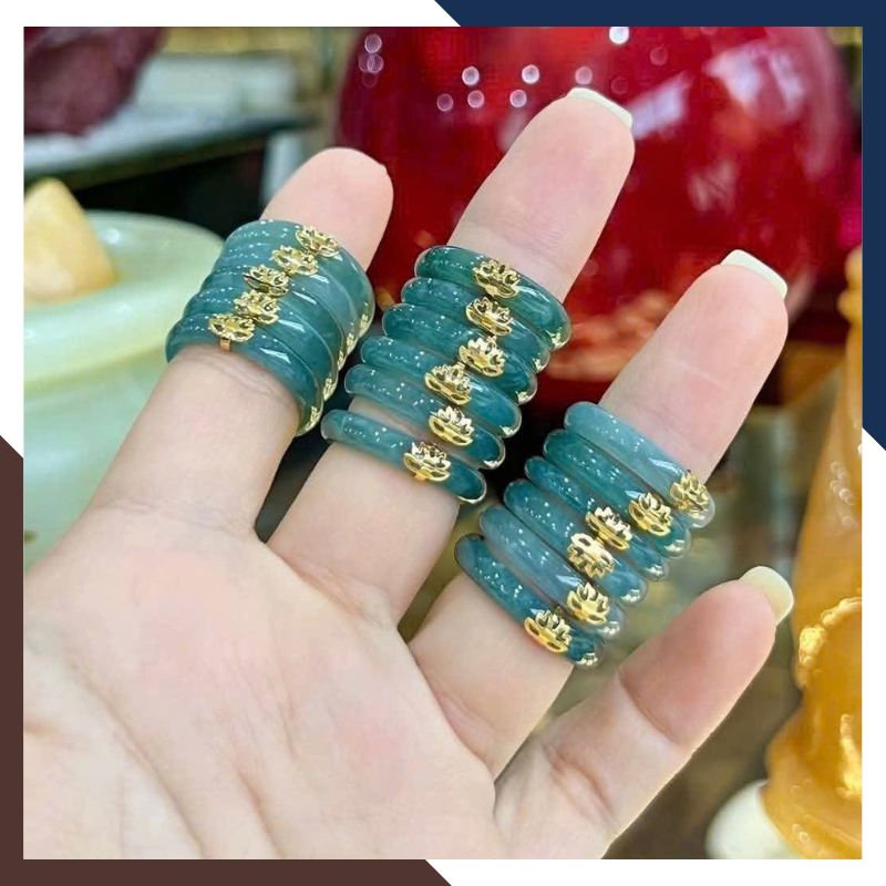 Nhẫn Lam Ngọc Tự Nhiên A+ Bọc Hoa Sen Vàng 10K – NPT53