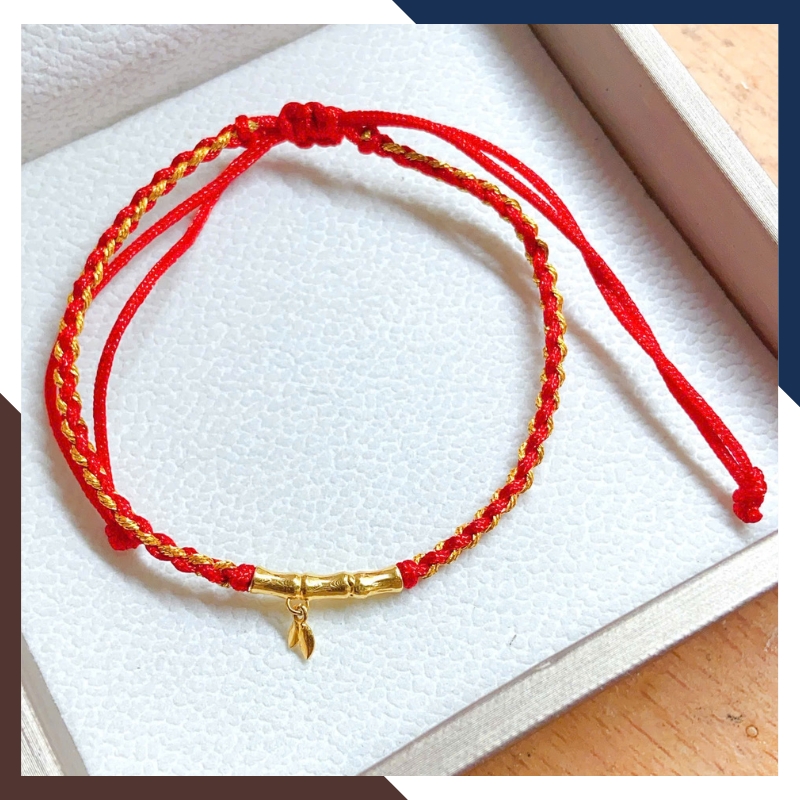 VCHV109 – Vòng Chỉ Đỏ Charm Vàng 10K Dây Rút Tết Thủ Công