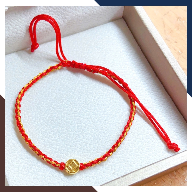 VCHV109 – Vòng Chỉ Đỏ Charm Vàng 10K Dây Rút Tết Thủ Công