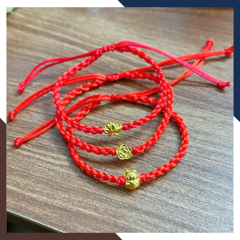 VCHV109 – Vòng Chỉ Đỏ Charm Vàng 10K Dây Rút Tết Thủ Công