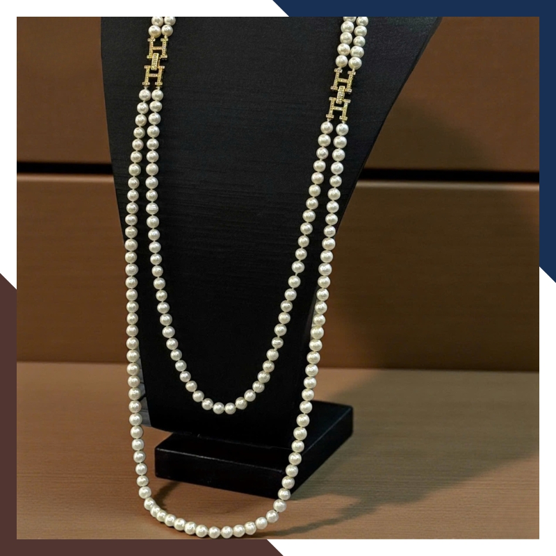 VCNT183 – Chuỗi Ngọc Trai Cho Outfit Cổ Sâu & Blazer, Layer Dài 60–80cm