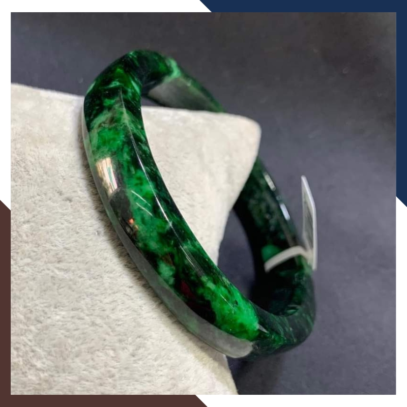 Vòng cẩm thạch sơn thủy cao cấp liền khối có kiểm định loại A cho nữ mệnh mộc, mệnh hỏa mã AC3550