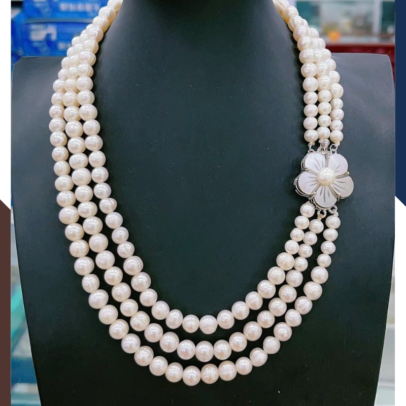 Vòng Cổ Ngọc Trai 3 Vòng Phối Khoá Hoa Mai Khảm Trai Sang Trọng & Nổi Bật VCNT135