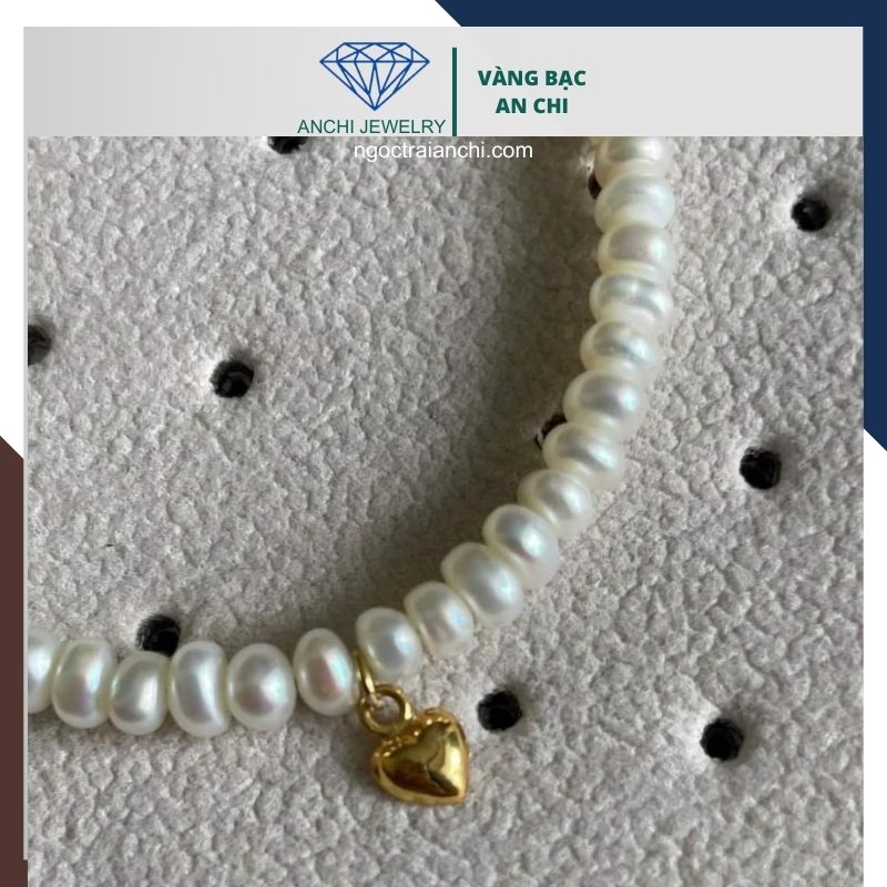 Vòng cổ choker ngọc trai nhỏ phối trái tim vàng 10k 56AC650