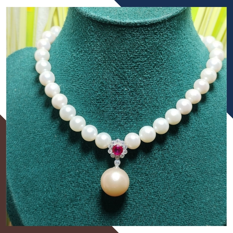 Vòng cổ ngọc trai cho mẹ, phụ nữ trung niên mặc áo dài 78B1235