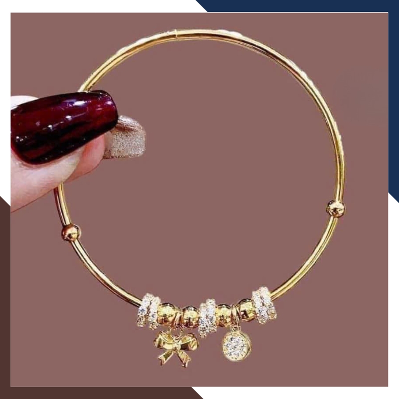 Vòng tay vàng nữ 10k phối charm LTVN207 – Sang trọng, tinh tế, dễ phối đồ