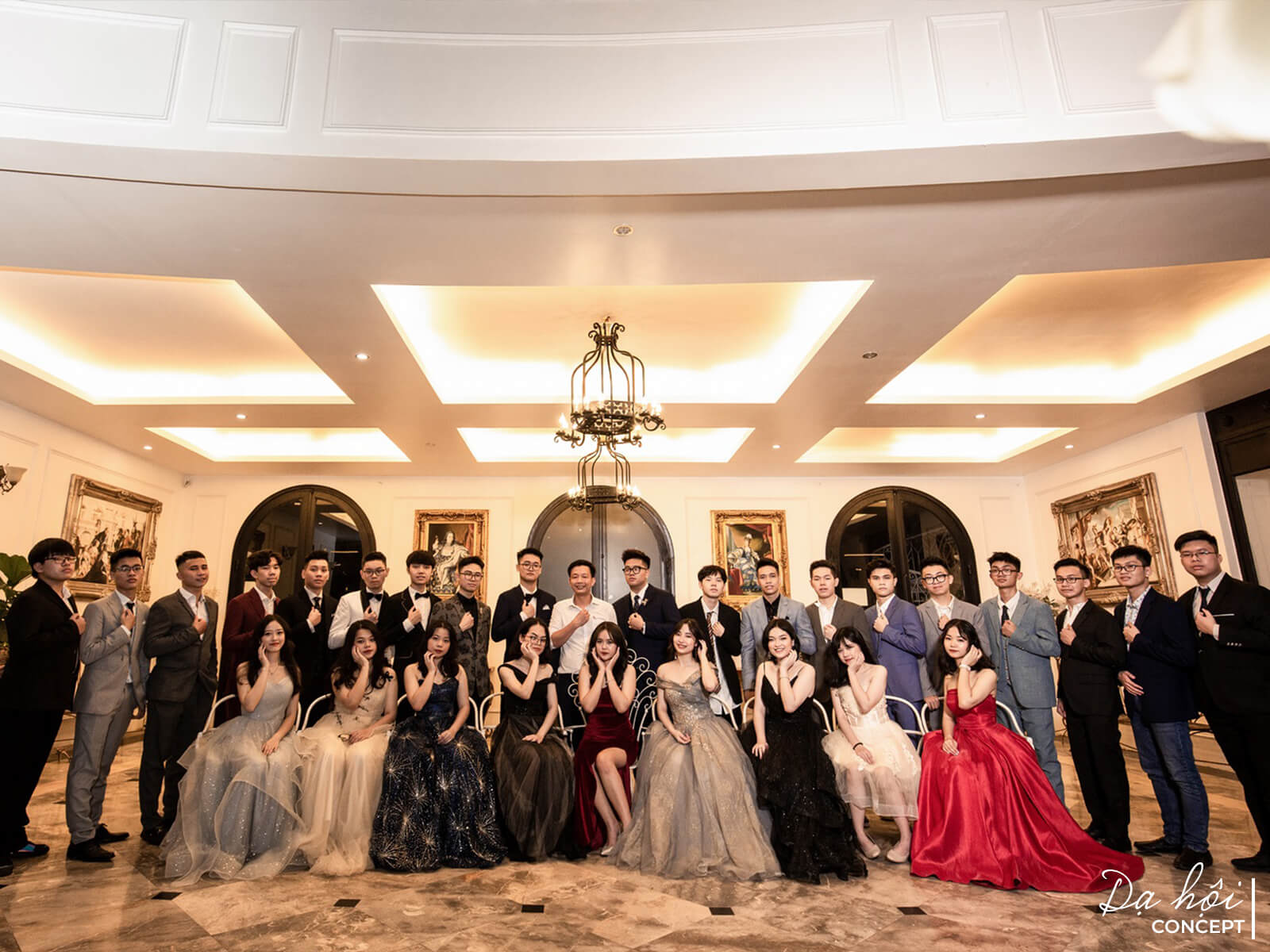 Lý do lựa chọn FMD Media cho dịch vụ quay chụp kỷ yếu dạ hội chuyên nghiệp là gì?