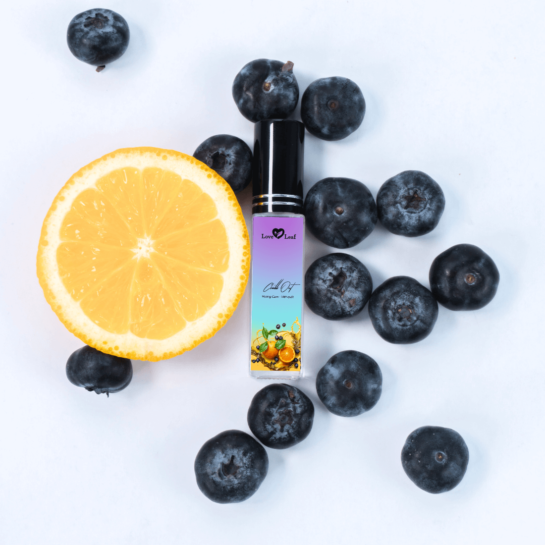 Chai Xịt Thơm Miệng Love Leaf Hương Cam - Việt Quất Khoảnh Khắc Thư Giãn, Chai 8gr