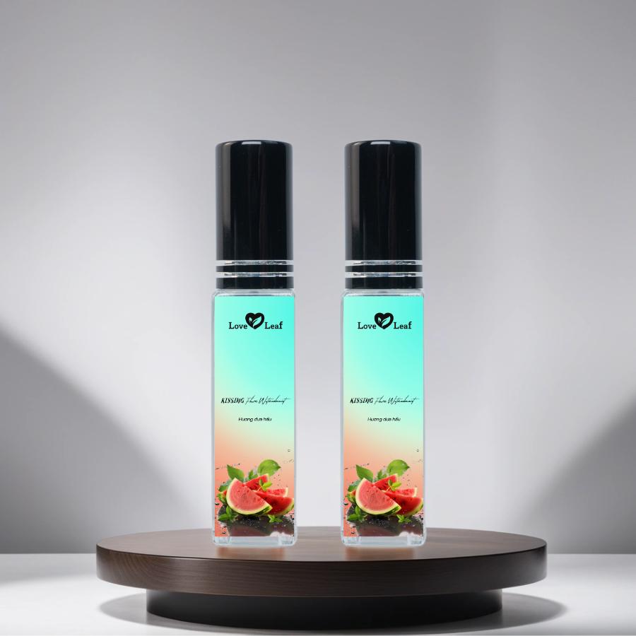 Chai Xịt Thơm Miệng Love Leaf Hương Dưa Hấu Bạc Hà Khoảnh Khắc Ngọt Ngào, Chai 8gr