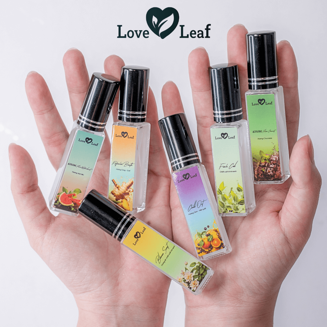 Chai Xịt Thơm Miệng Love Leaf Hương Cam - Việt Quất Khoảnh Khắc Thư Giãn, Chai 8gr