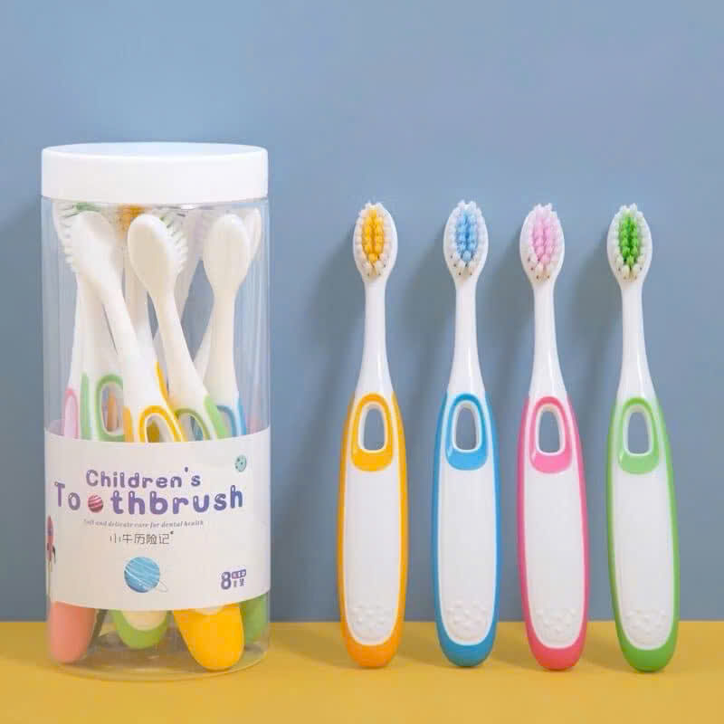 B7.1 Hộp 8 bàn chải đánh răng cho bé