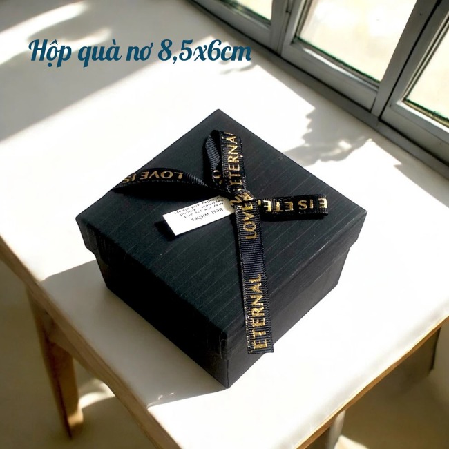 Hộp quà hình vuông 8,5x6cm