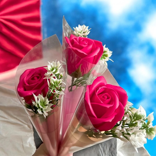 Hoa hồng sáp (ngẫu nhiên)