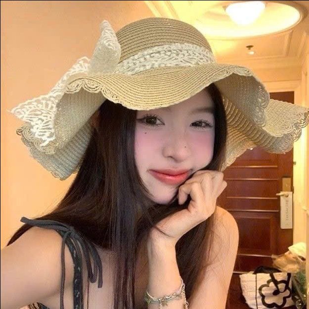 Mũ cói vành thắt nơ ren