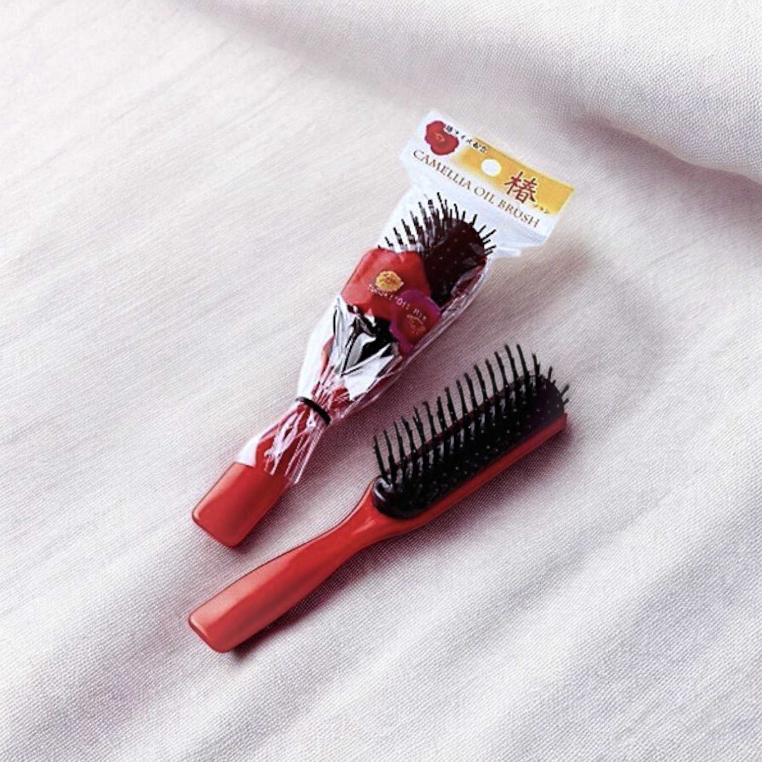 Lược chải tóc Sakura