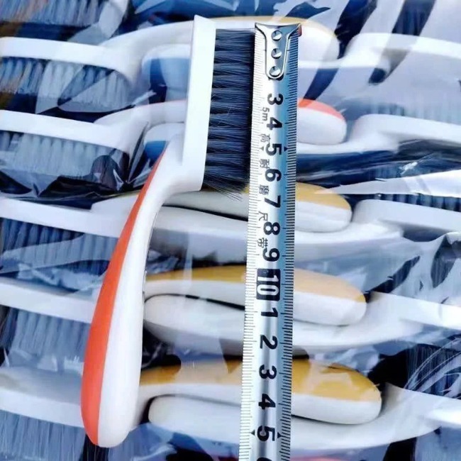 CT1. Bàn chải đa năng 17cm (ngẫu nhiên)