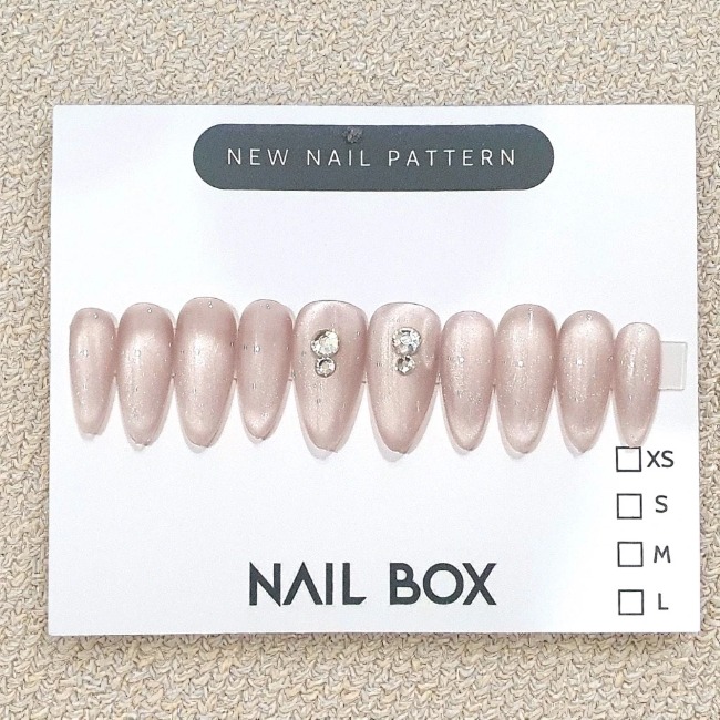 H03. Set 10 móng tay giả mắt mèo kèm keo và giũa móng