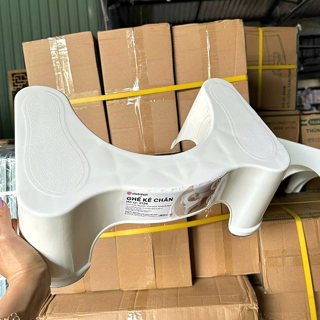 Ghế nhựa kê chân toilet Việt Nhật 40x22.5x18cm No.2136