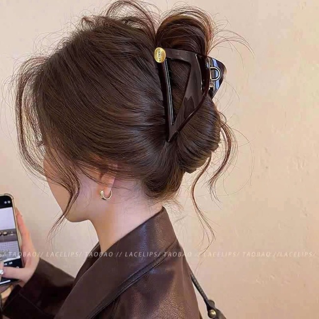 15.1 Kẹp tam giác nhãn vàng phong cách Hàn Quốc 8cm