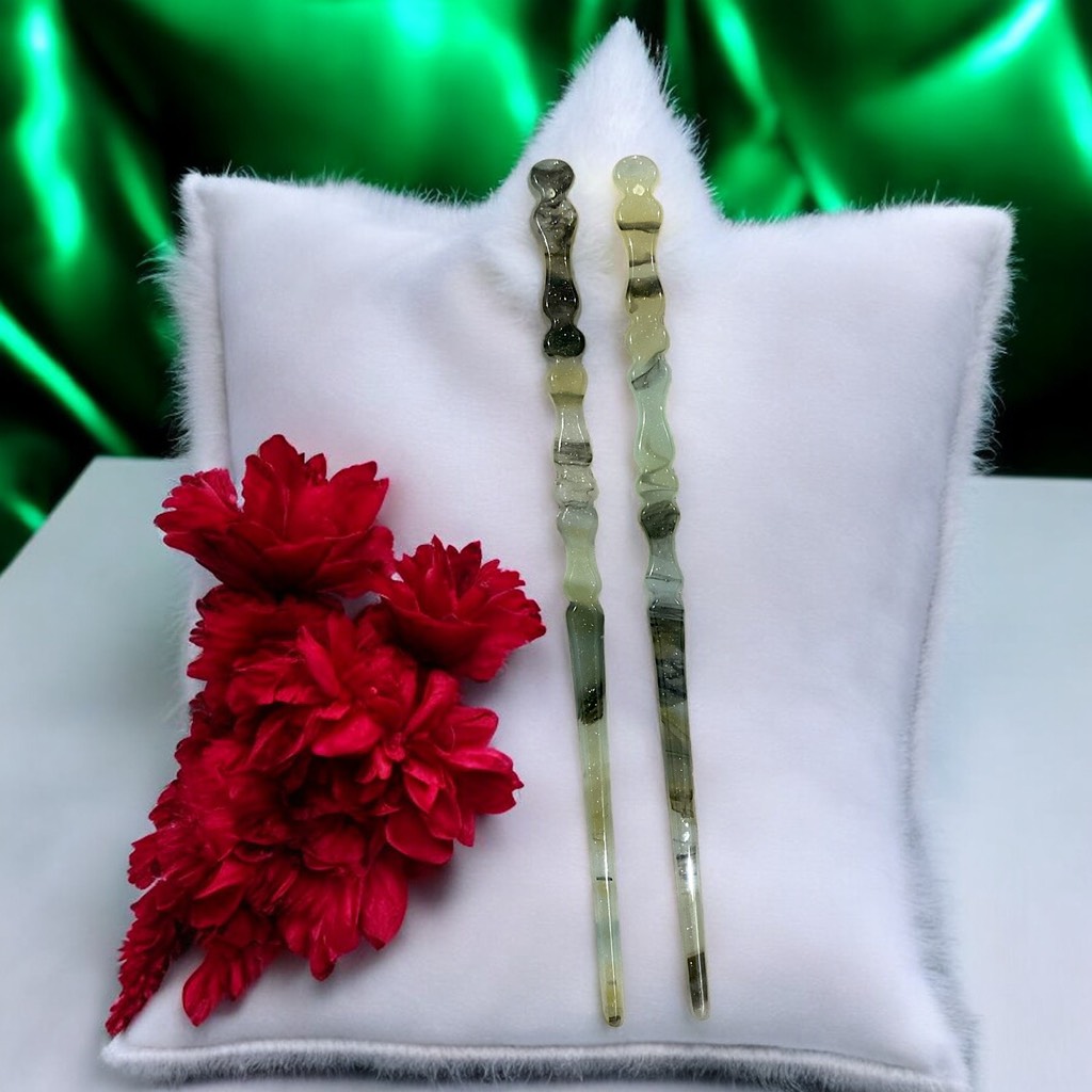 14.21 Trâm cài tóc nhựa họa tiết vân sa.ng trọng 18cm