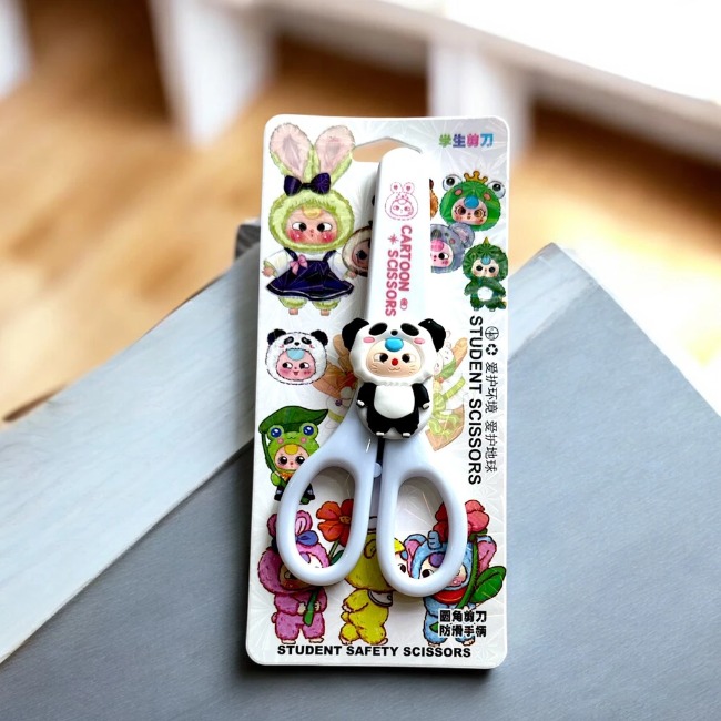 19T. Kéo gắn charm có nắp No.9105
