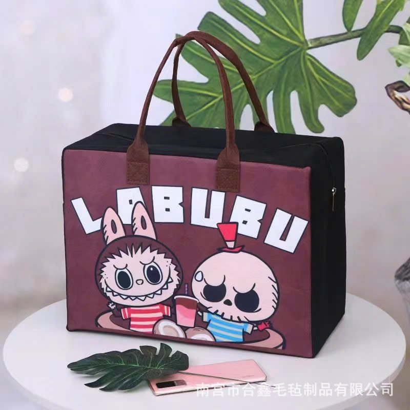 Túi nỉ du lịch họa tiết Labubu 38*27*18cm